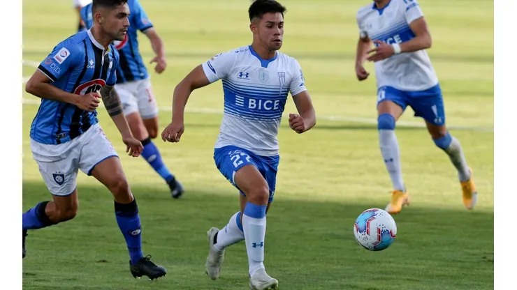 Alexander Aravena jugará en la UC para la temporada 2023.