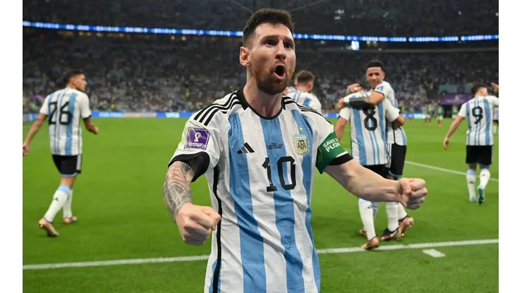Messi y Argentina buscan los octavos de final de Qatar 2022.