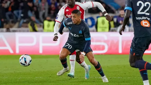 Alexis Sánchez juntó casi mil euros con su camiseta