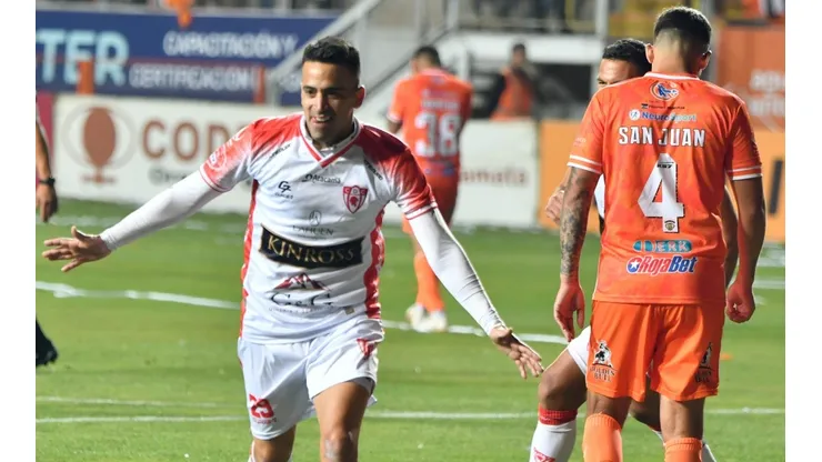 Copiapó goleó a Cobreloa y subió a Primera División
