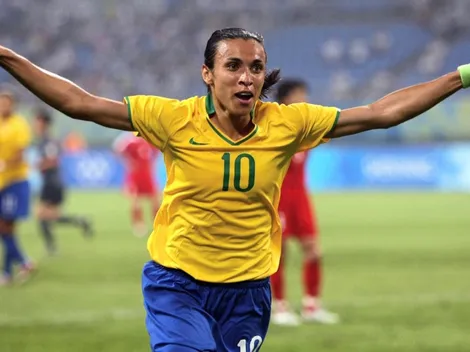 Marta y Christine Sinclair son las únicas mujeres en marcar en cinco mundiales