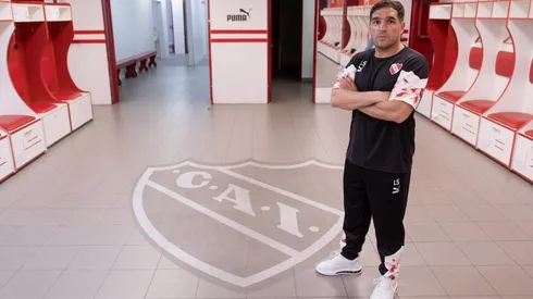 Asume con la obligación de levantar a Independiente de Argentina.