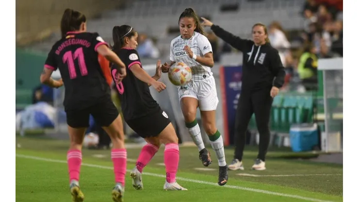 Lara, Araya y Sáez siguen en carrera en la Copa de la Reina