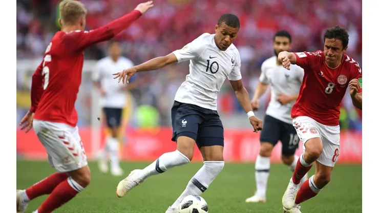 Mbappé marcó un gol en el triunfo ante Australia y alcanzó su quinto gol en Copa del Mundo.