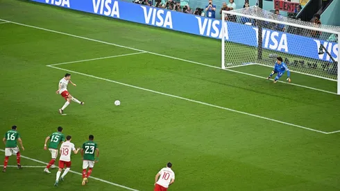 DT de Polonia respalda a Lewa tras el penal perdido en el debut contra México.