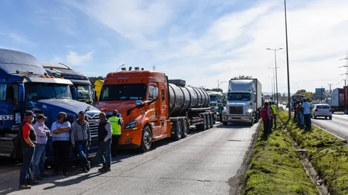 ¿Continúa el Paro de Camioneros?