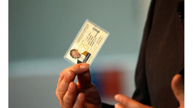 ¿Hasta cuándo puedo renovar mi licencia de conducir vencida?