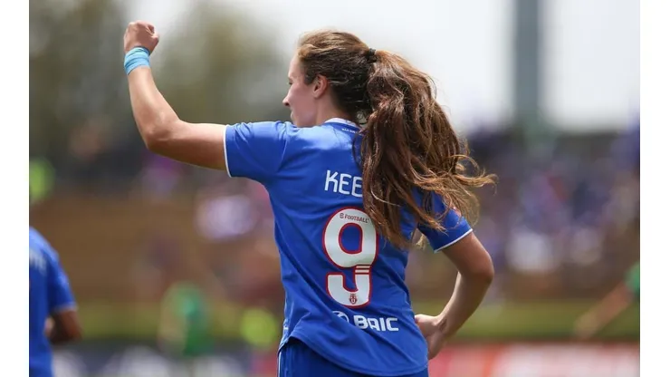 Keefe supera a Viso y es la máxima goleadora del torneo fem