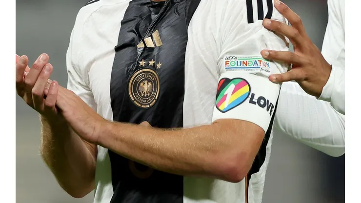 El brazalete One Love no será usado en Qatar 2022.