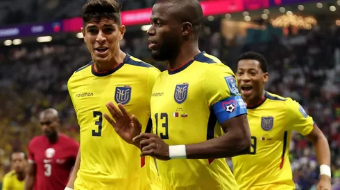 Enner Valencia ahora sí celebra su primer gol en Qatar 2022.