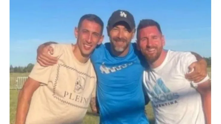 Messi junto a Di María y el Kily González. Quedó bien bronceado la Pulga