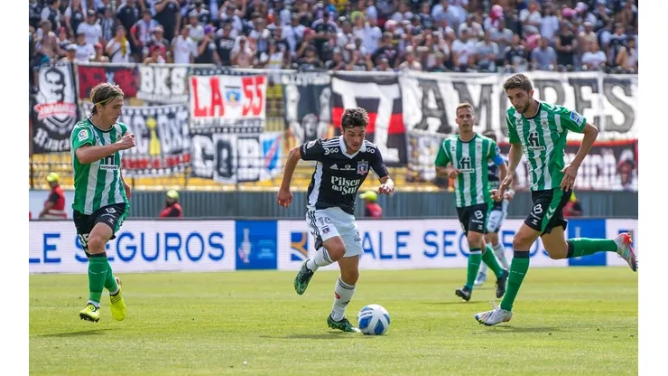 Marco Rojas en acción en la victoria de Colo Colo sobre el Betis de España: el Kiwi jugó 45' y fue reemplazado por Gabriel Costa en el descanso. (Guille Salazar/RedGol).