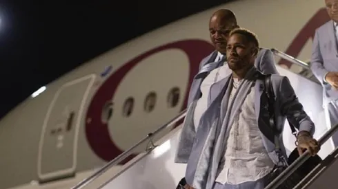 Neymar llegando a Qatar