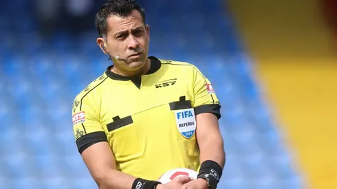 Julio Bascuñán será el único representante del referato chileno en Qatar