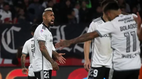 Arturo Vidal intenta ayudar desde lejos al no estar en las mejores condiciones.