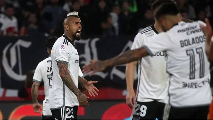 Arturo Vidal intenta ayudar desde lejos al no estar en las mejores condiciones.