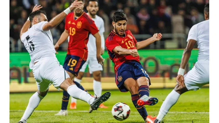España venció cómodamente a Jordania
