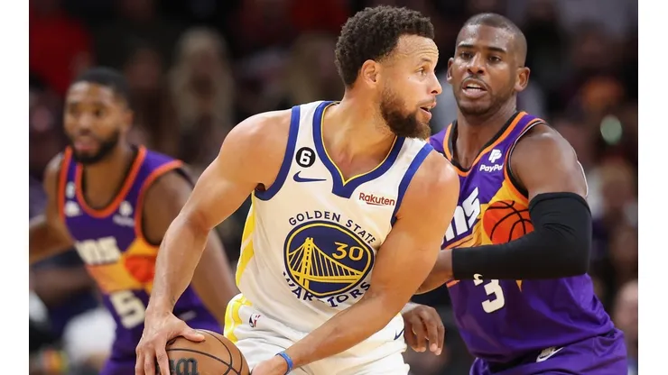 Warriors y Suns animan un partidazo por la fase regular de la NBA.
