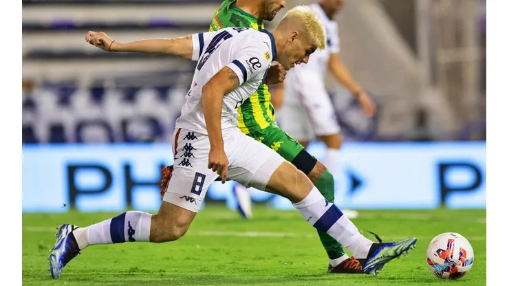 Ariel Holan ya trabaja en conjunto con la dirigencia de Universidad Católica para reforzar el plantel de cara el 2023