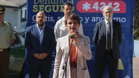 Gobierno lanza fono *4242 Denuncia Seguro