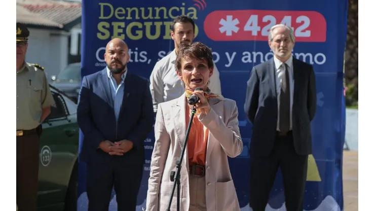 Gobierno lanza fono *4242 Denuncia Seguro