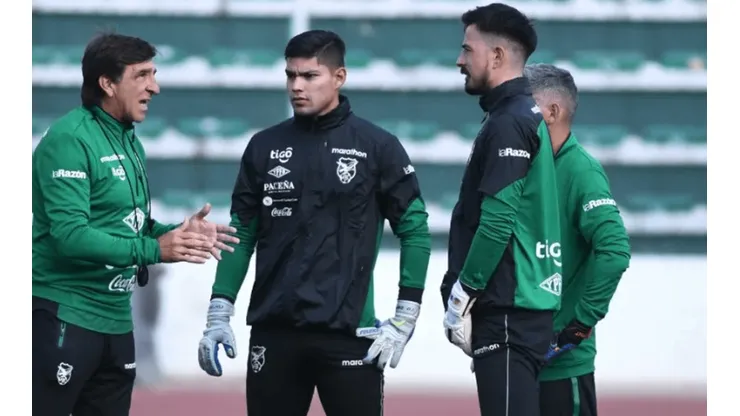 Gustavo Costas convocó al meta Jhon Jairo Cuéllar para suplir la baja de Carlos Lampe ante Perú.