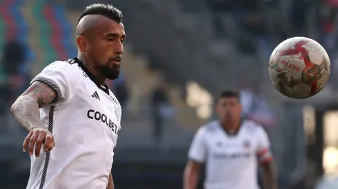 Arturo Vidal era la gran duda de Colo Colo para el duelo con Junior.