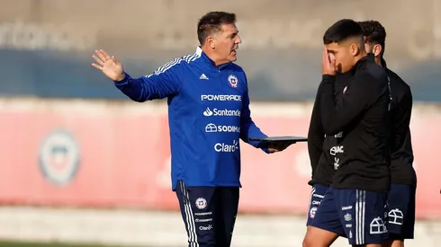 Berizzo espera ganar su primer partido con la selección chilena