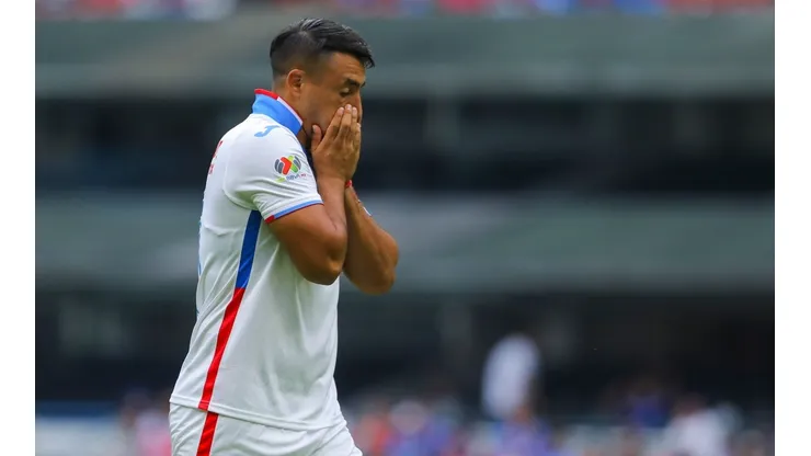 Raúl Gutiérrez no cuenta con Iván Morales en el Cruz Azul de 2023.