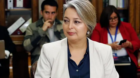 Jara: “no hay nada más ideológico que seguir defendiendo las AFP"