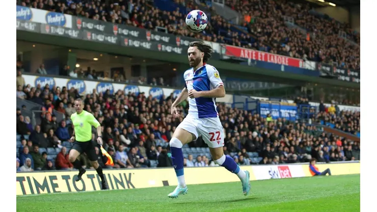 Ben calentó el clásico ante Burnley