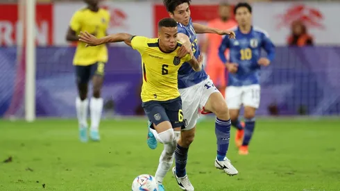 Byron Castillo en acción con Ecuador en un amistoso ante Japón.