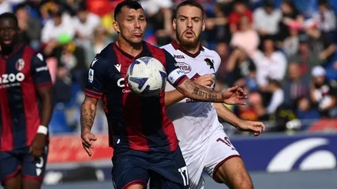 El Pitbulla lleva la jineta de capitán en el Bologna de Italia.