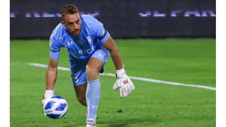 Zanahoria busca un club para ser el primer arquero