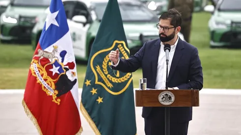 Boric respalda uso de la fuerza por parte de Carabineros