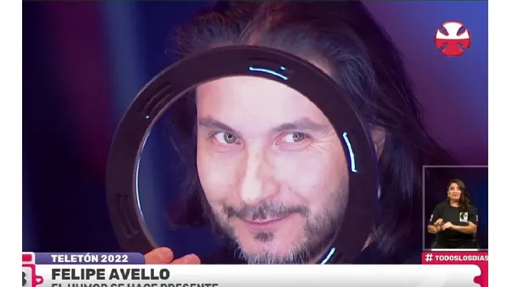 Hasta con filtros apareció Felipe Avello esta noche.