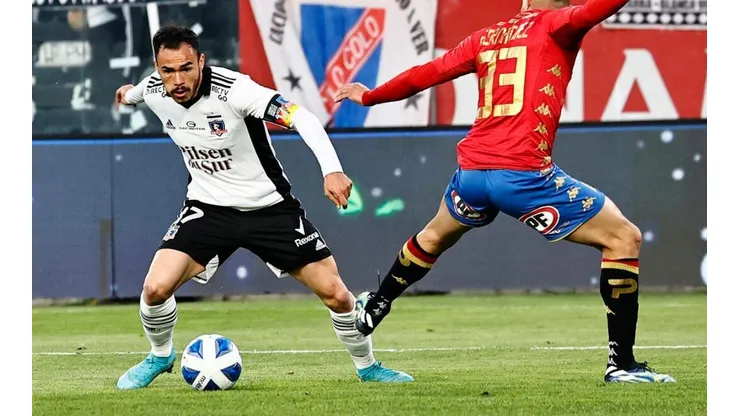 Suazo se aleja de Colo Colo