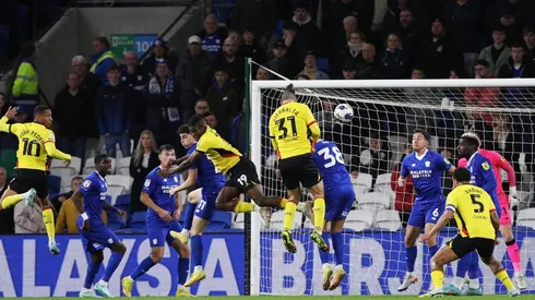 El cabezazo de Sierralta que le da el empate momentáneo al Watford