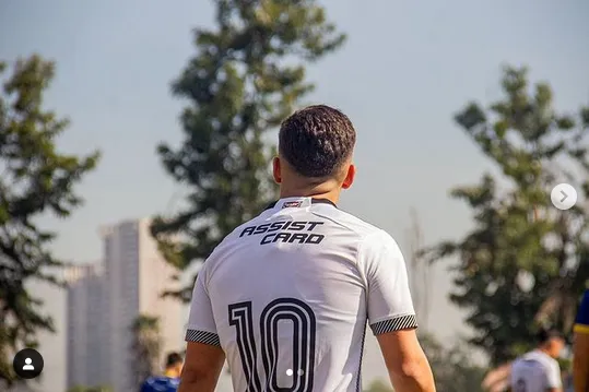 Enzo Riquelme con la 10 de Colo Colo.