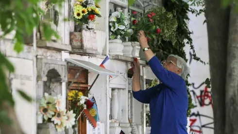 ¿Cuáles son los horarios de los cementerios este 1 de noviembre?