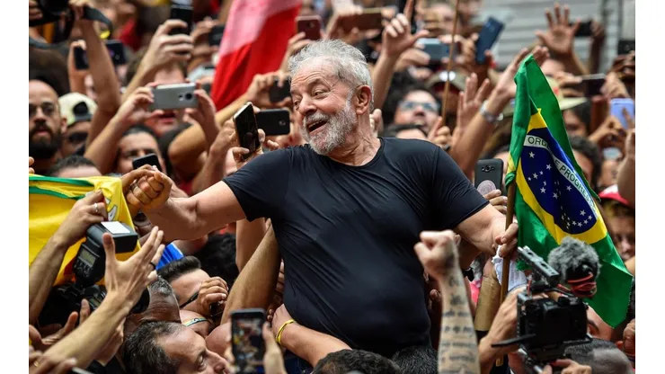 ¿Cuándo asume Lula da Silva como Presidente?
