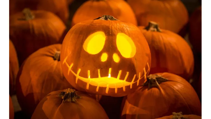 ¿Cómo hacer una calabaza de Halloween para decoración?