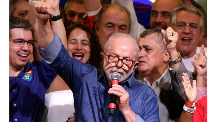 Lula se compromete a "restablecer la paz" en Brasil