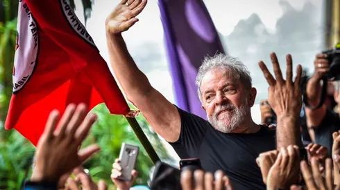 El líder del PT se convierte en el Presidente de Brasil.