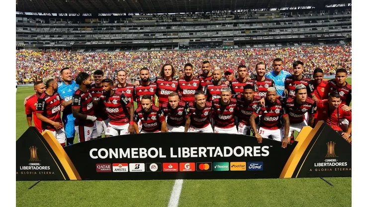 Arturo Vidal y todo el plantel de Flamengo demostraron unión desde la foto del partido.