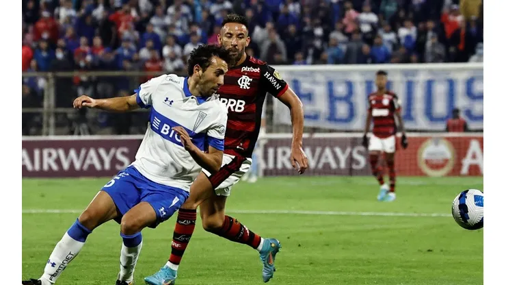 Mauricio Isla participó en tres duelos de Copa Libertadores 2022 con Flamengo.