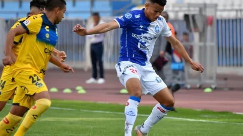 Los Pumas quieren despedirse del riesgo de descender ante Everton