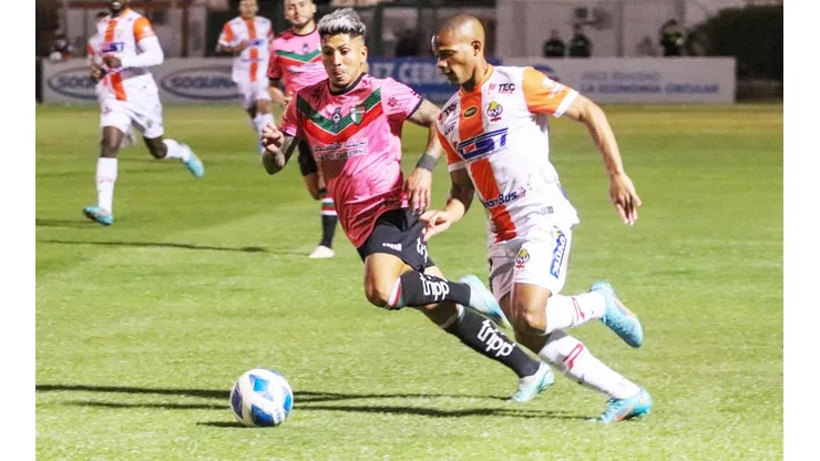 Cobresal derrota a Palestino y queda bien encaminado a Copa Sudamericana.