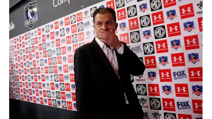 En Argentina hablan del problema de Colo Colo, Mosa y las licencias.