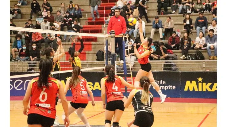 Comienzan los playoffs del voleibol femenino